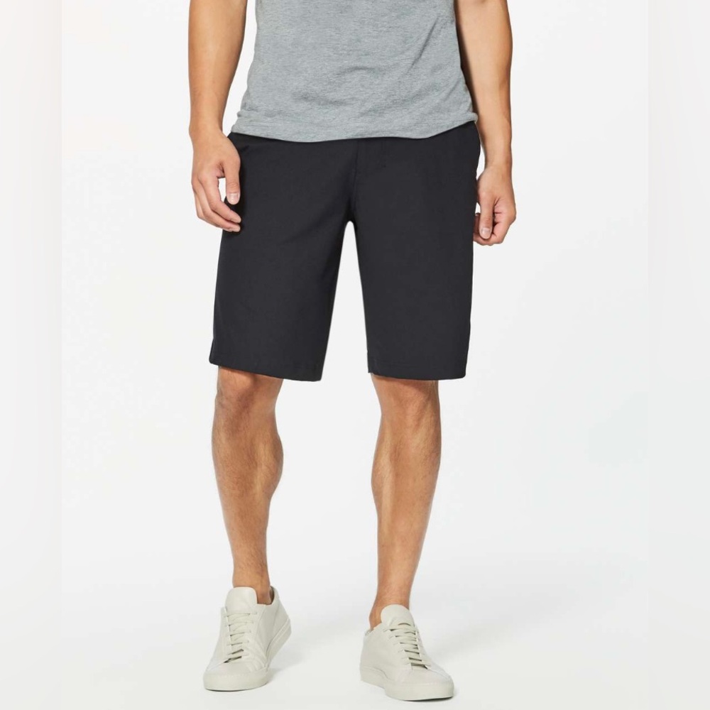 Lululemon Men's The Works Short 11" in Black, Size 30